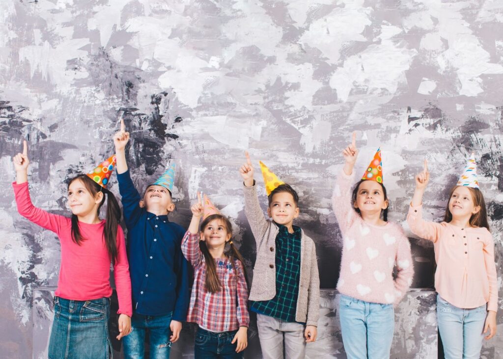 Celebración con propósito: forman personas y transforma la sociedad teniendo un impacto positivo image